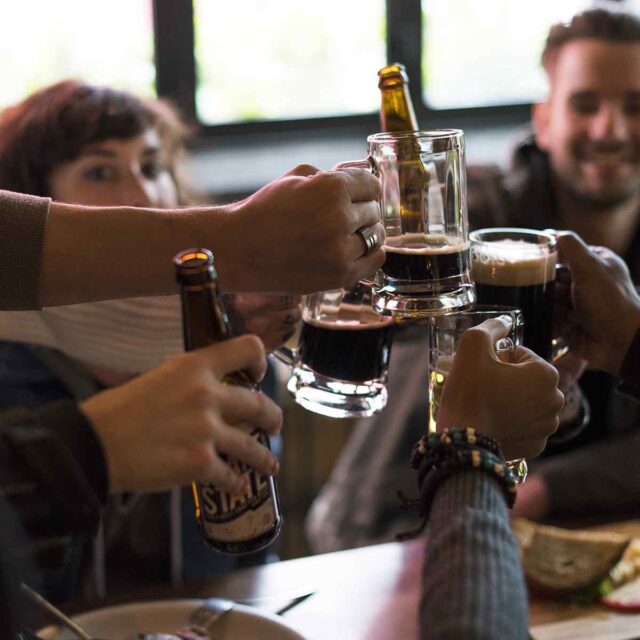 https://www.romabeercompany.it/wp-content/uploads/2017/05/post_10-640x640.jpg