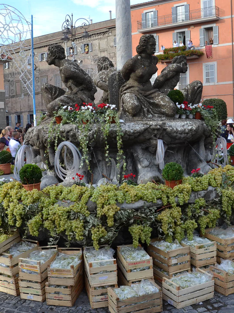 https://www.romabeercompany.it/wp-content/uploads/2020/12/fontana_marino.jpg